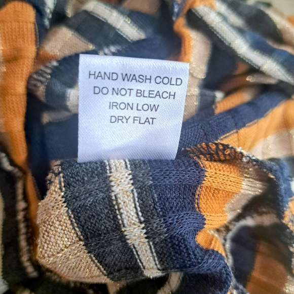 Multicolor striped top - Picture 7 of 7